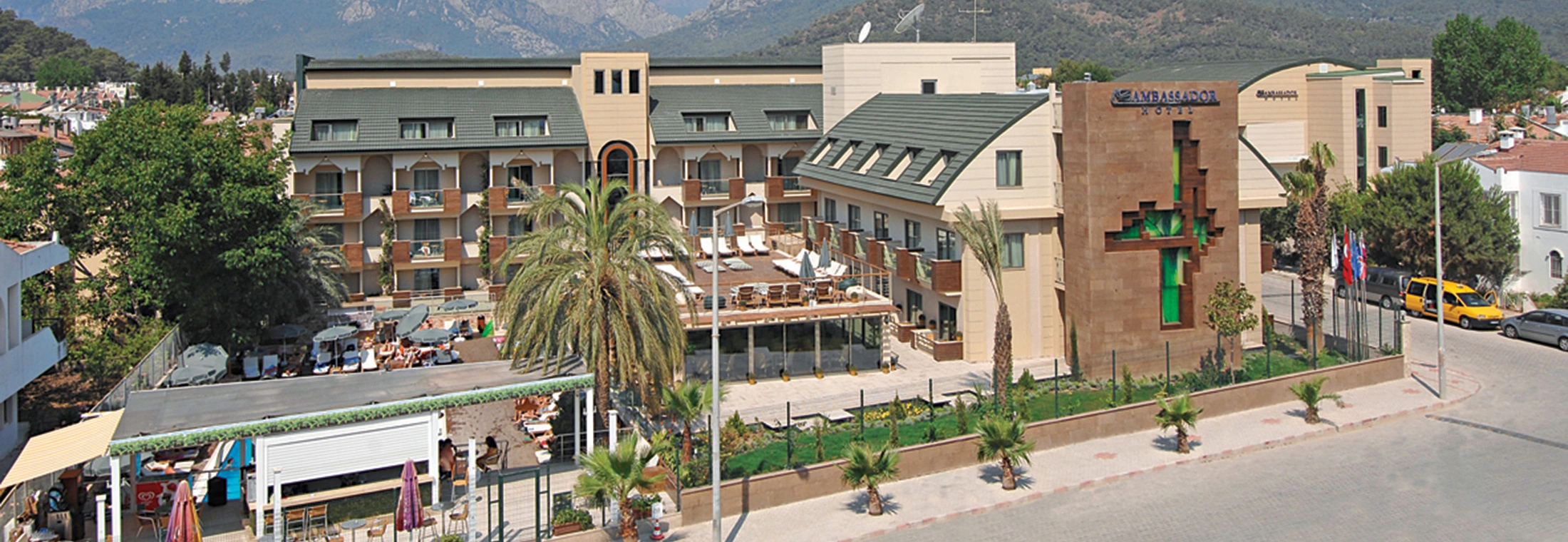 	Ambassador Plaza Hotel