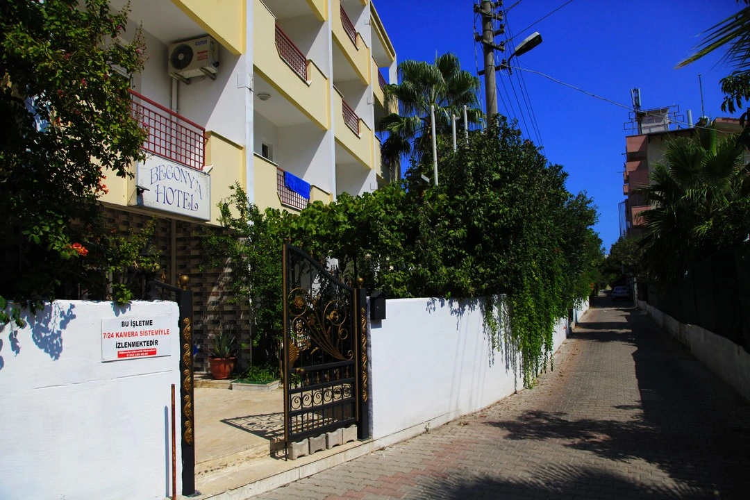 	Hotel Begonya