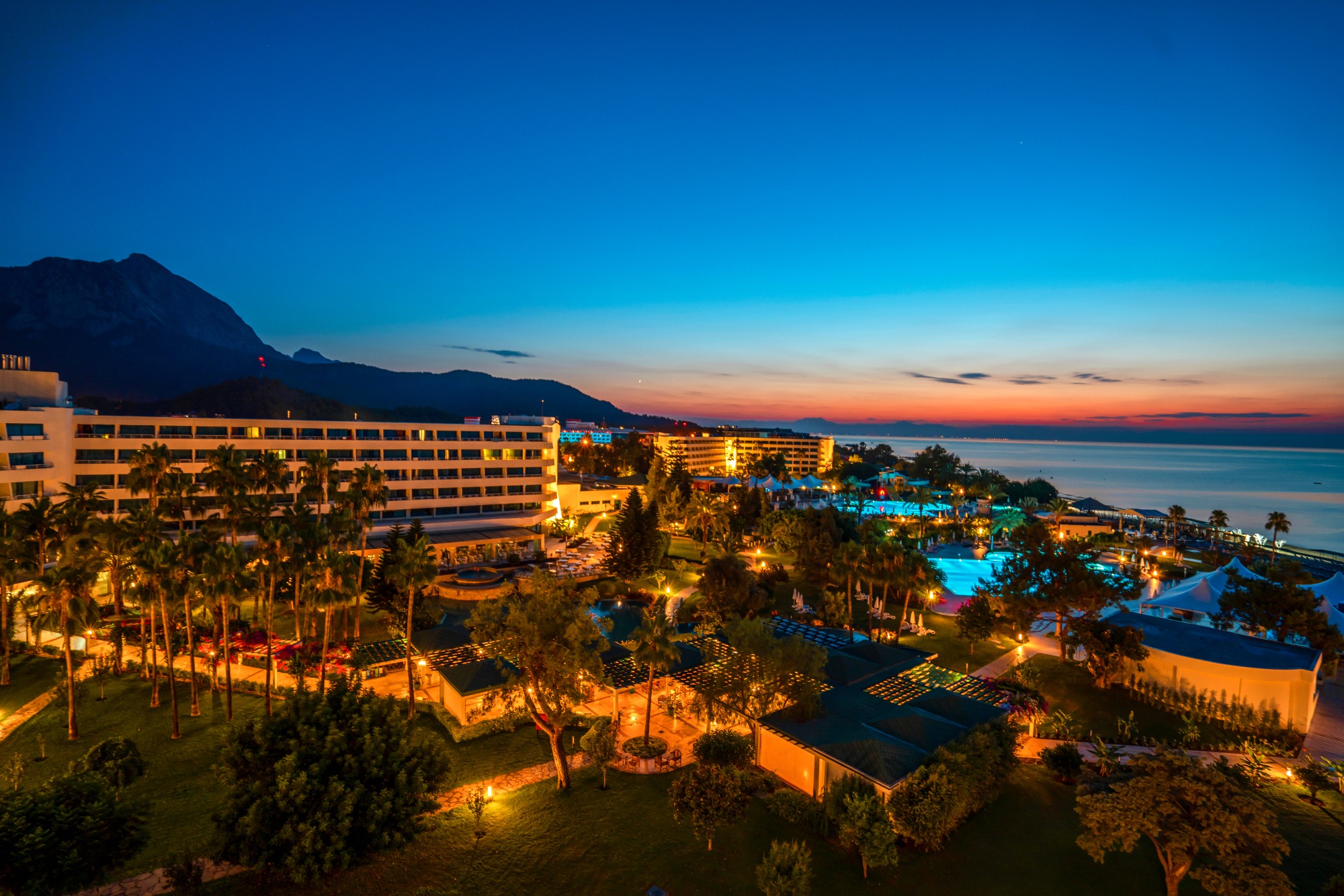 	Mirage Park Resort Hotel