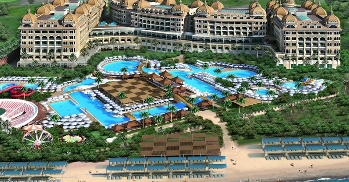 	Royal Alhambra Palace