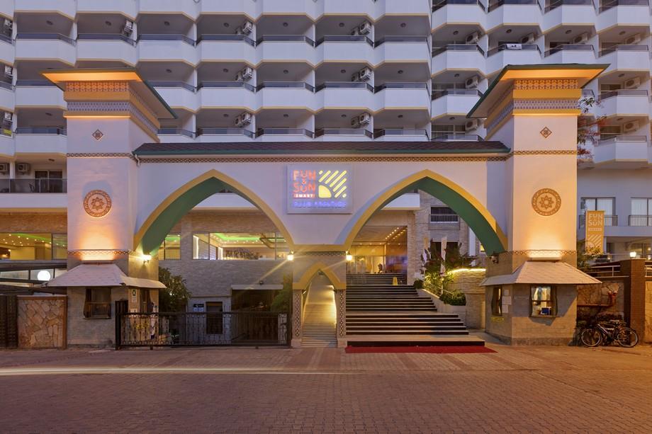 	Armas Prestige Hotel