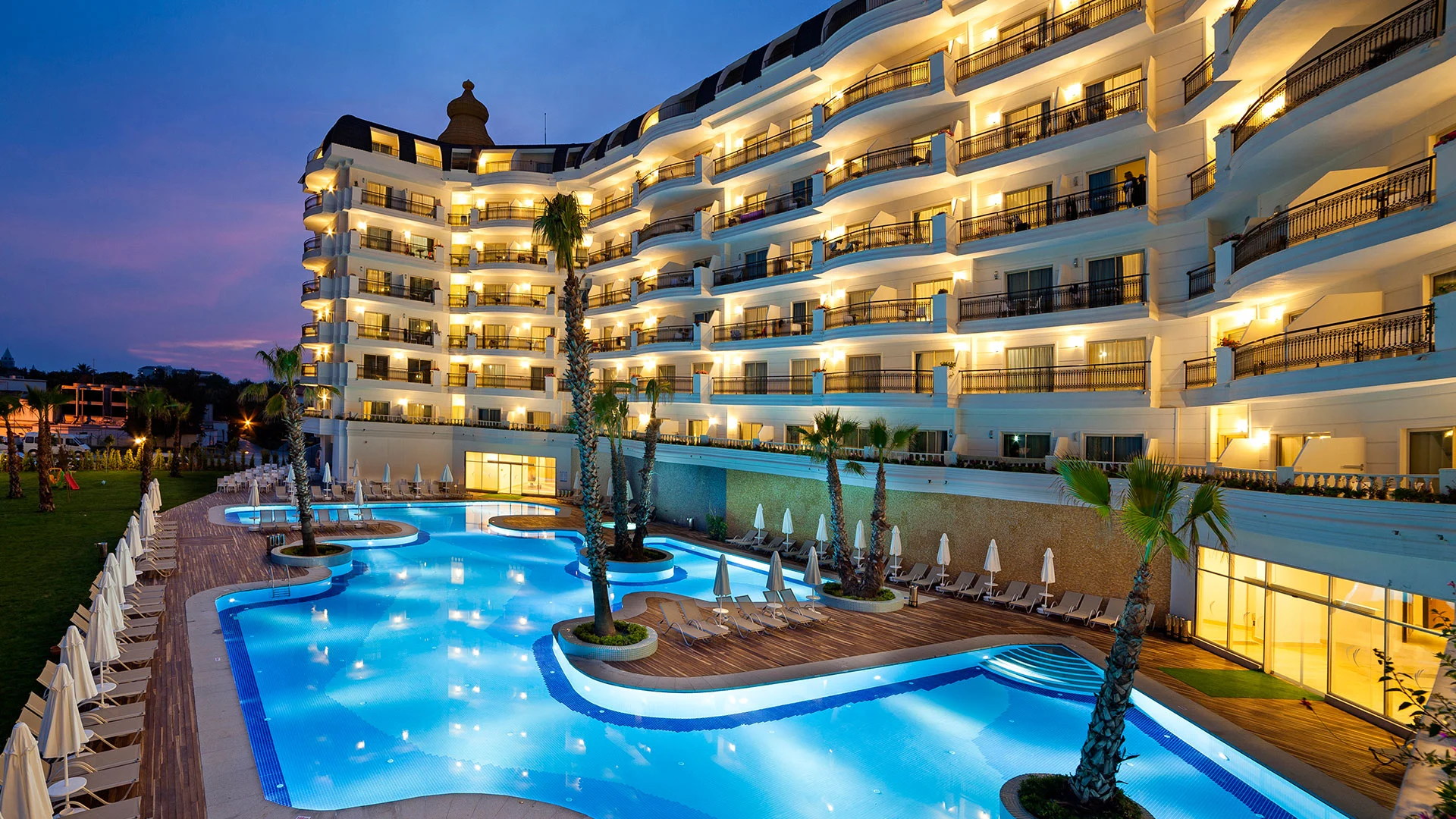 	Heaven Beach Resort & Spa