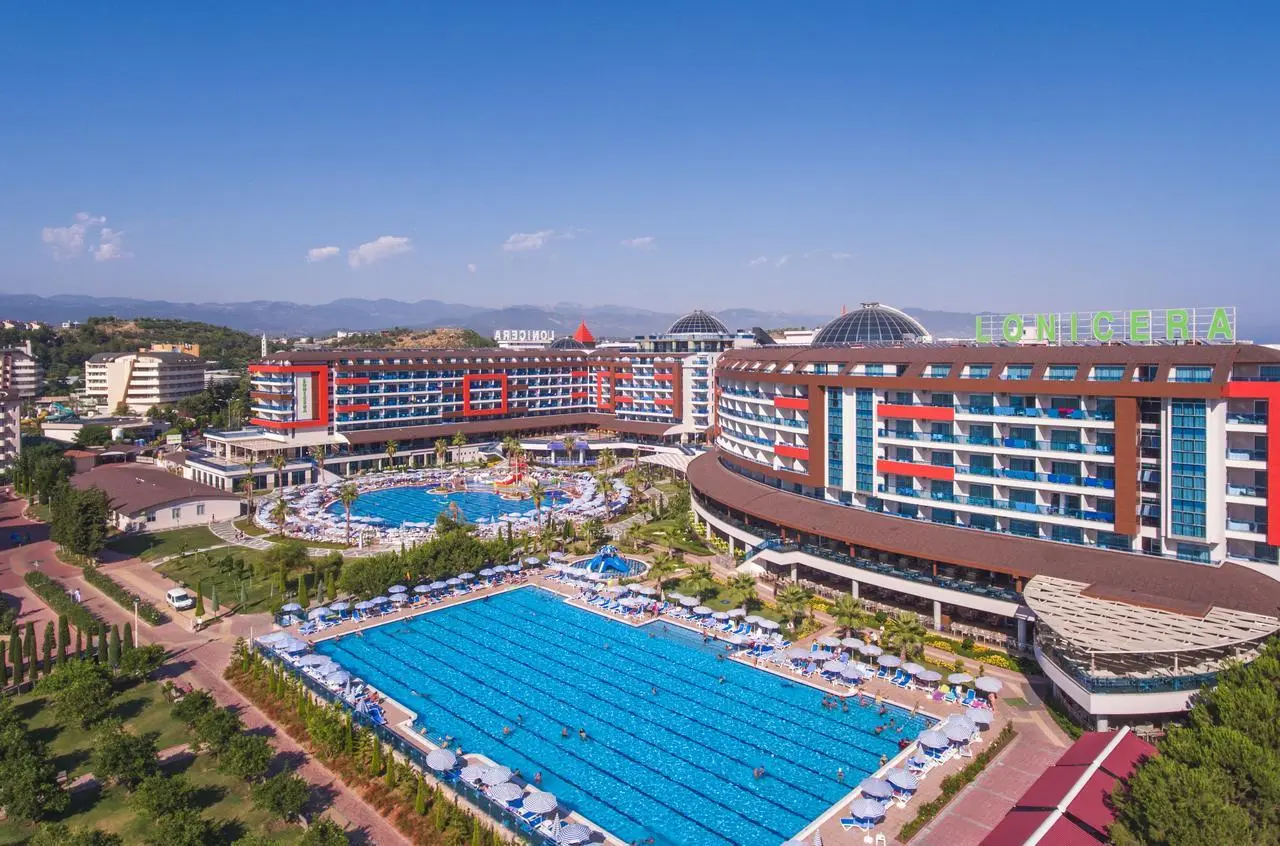 	Lonicera Resort & Spa Hotel