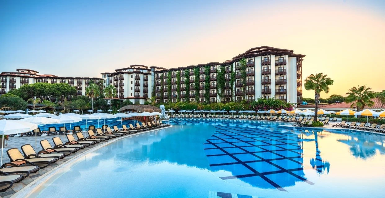 	Selectum Family Resort Hotel