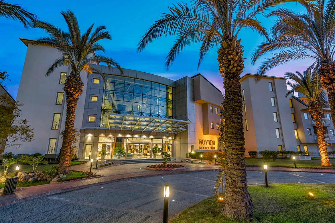 Novum Garden Side Hotel
