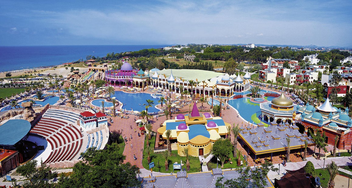 	Kamelya Collection Aishen K Club